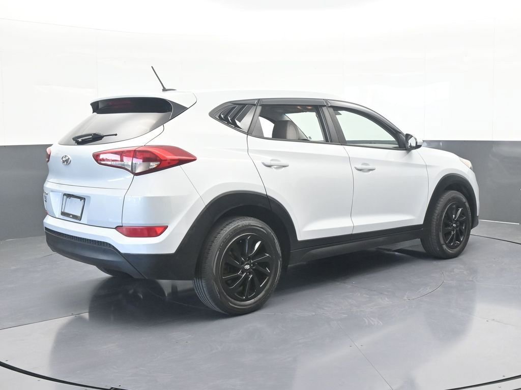Used 2017 Hyundai Tucson SE image 6