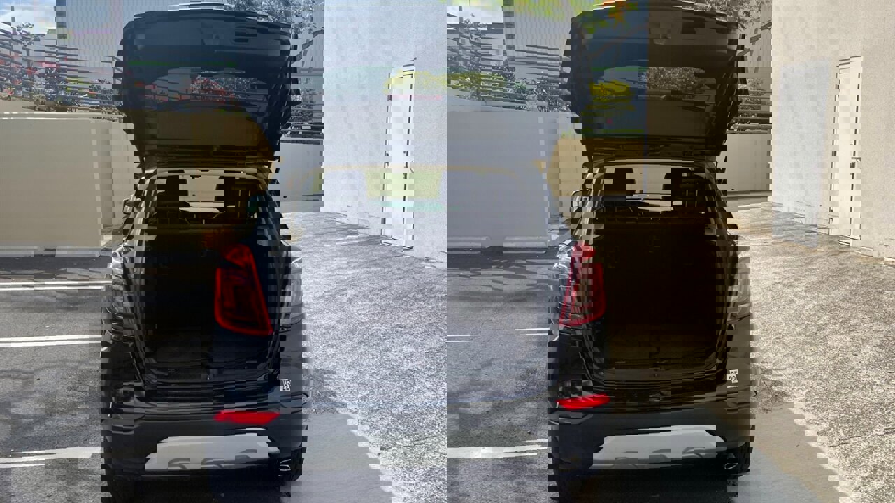 Used 2020 Buick Encore Preferred w/ Safety Package image 9