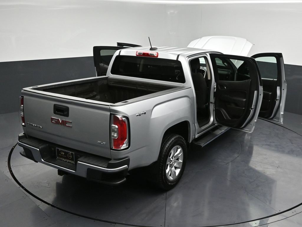 Used 2016 GMC Canyon SLE image 32