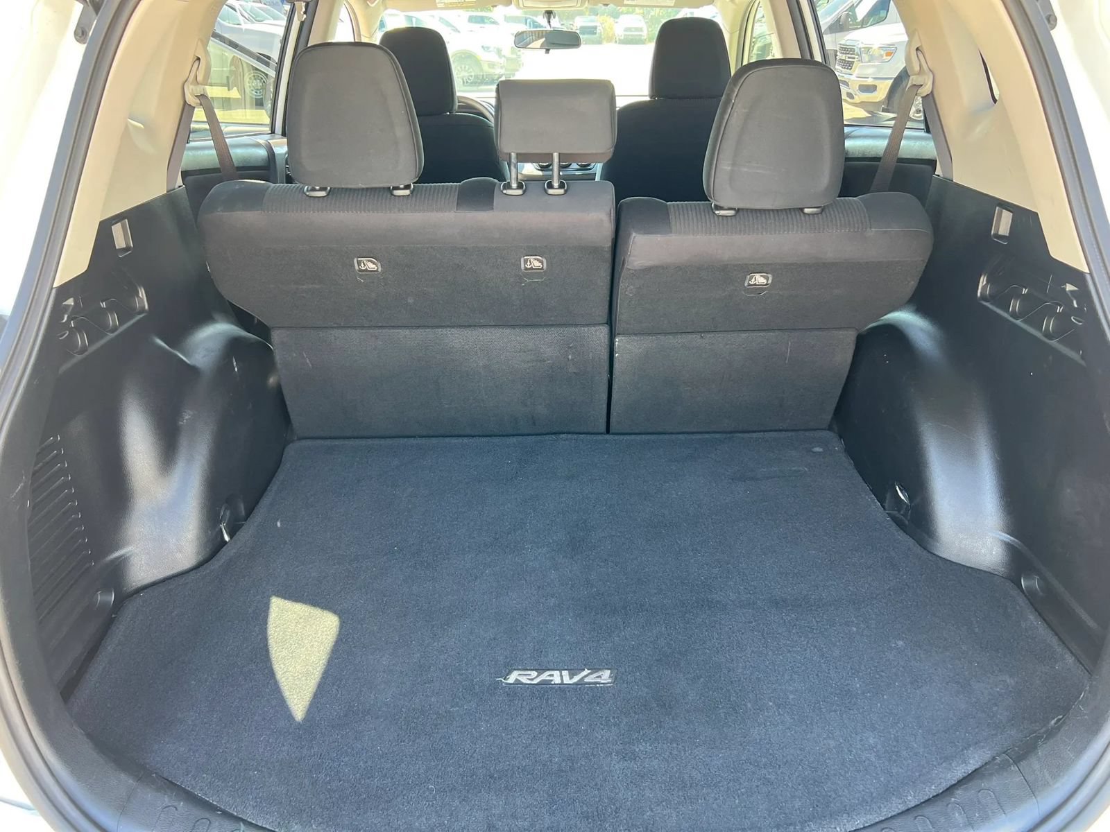 Used 2016 Toyota RAV4 LE FWD image 22