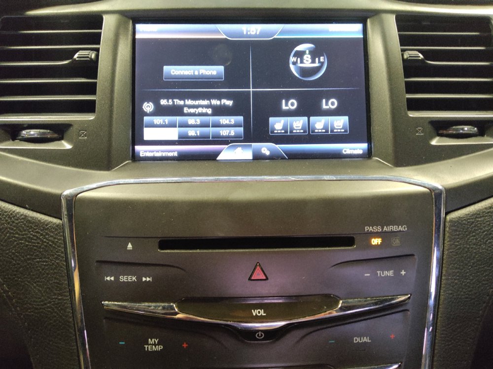 Used 2014 Lincoln MKS FWD image 25