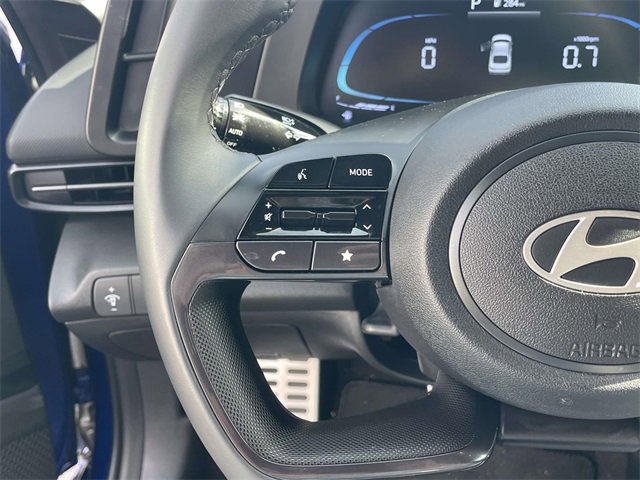 Certified 2025 Hyundai Elantra Sport image 11