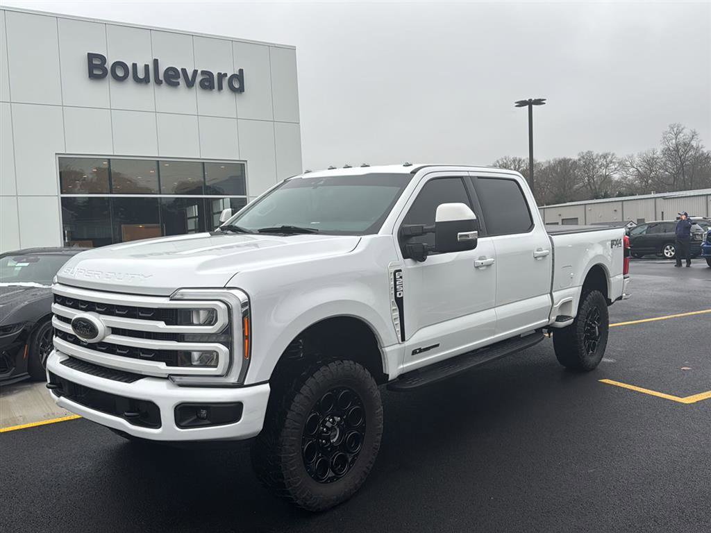Used 2023 Ford F250 XLT w/ Black Appearance Package image 20