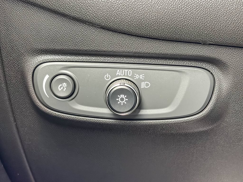 Used 2022 Chevrolet Equinox LT AWD/4WD image 45