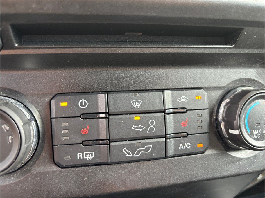 Used 2018 Ford F150 XLT w/ Equipment Group 302A Luxury AWD/4WD image 25