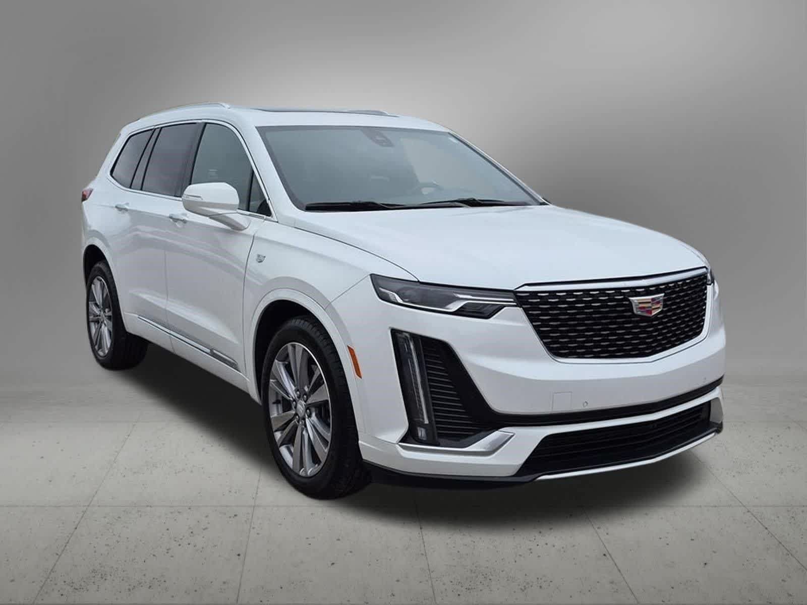 Used 2024 Cadillac XT6 Premium Luxury AWD/4WD image 8