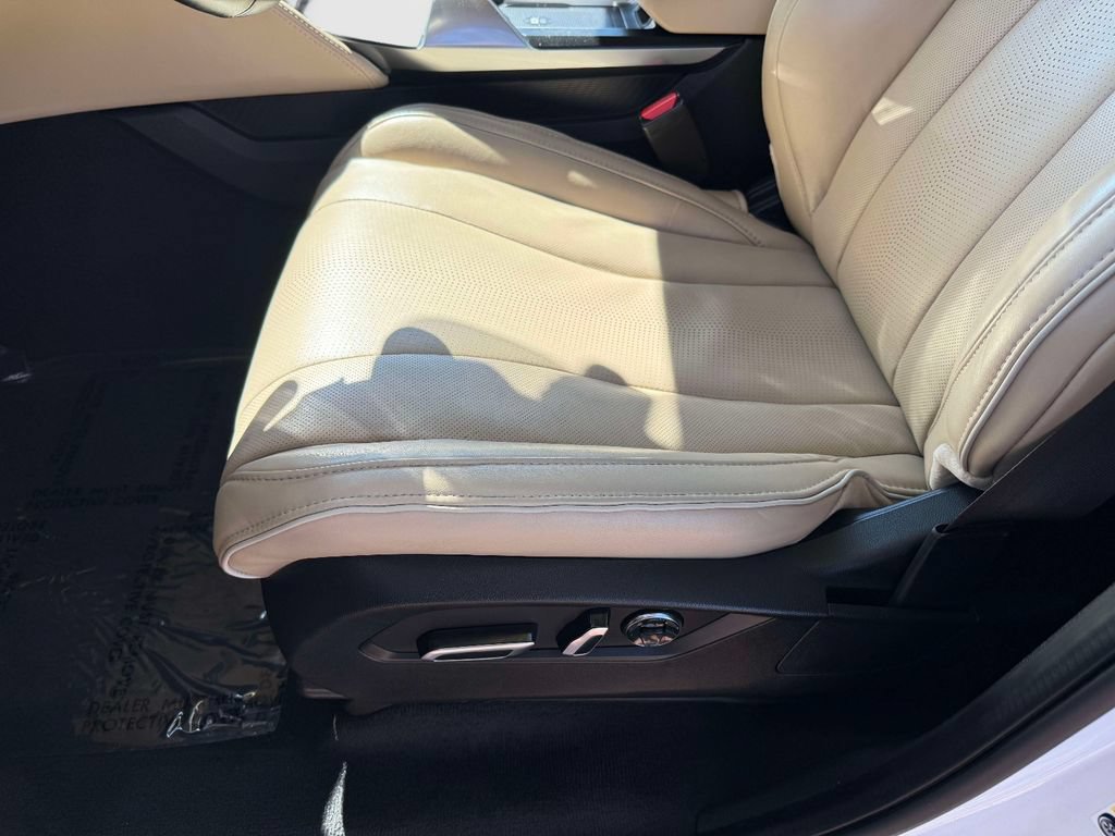 Certified 2024 Acura MDX w/ Advance Package AWD/4WD image 14