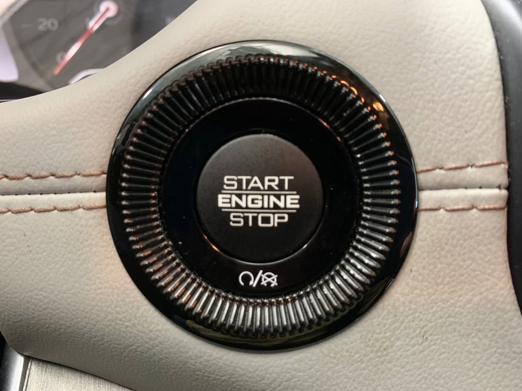 Used 2022 Jeep Compass Limited AWD/4WD image 16