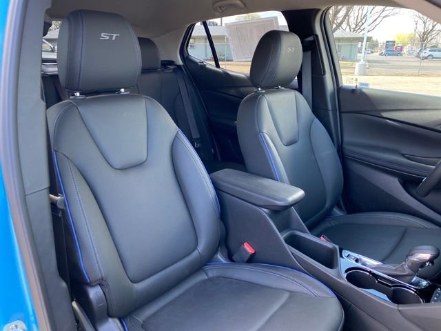 Used 2025 Buick Encore GX Sport Touring w/ Advanced Technology Package image 9