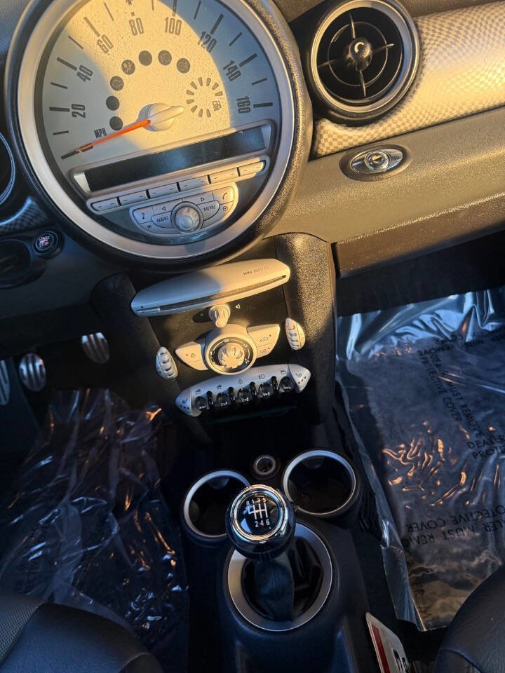 Used 2010 MINI Cooper S image 16