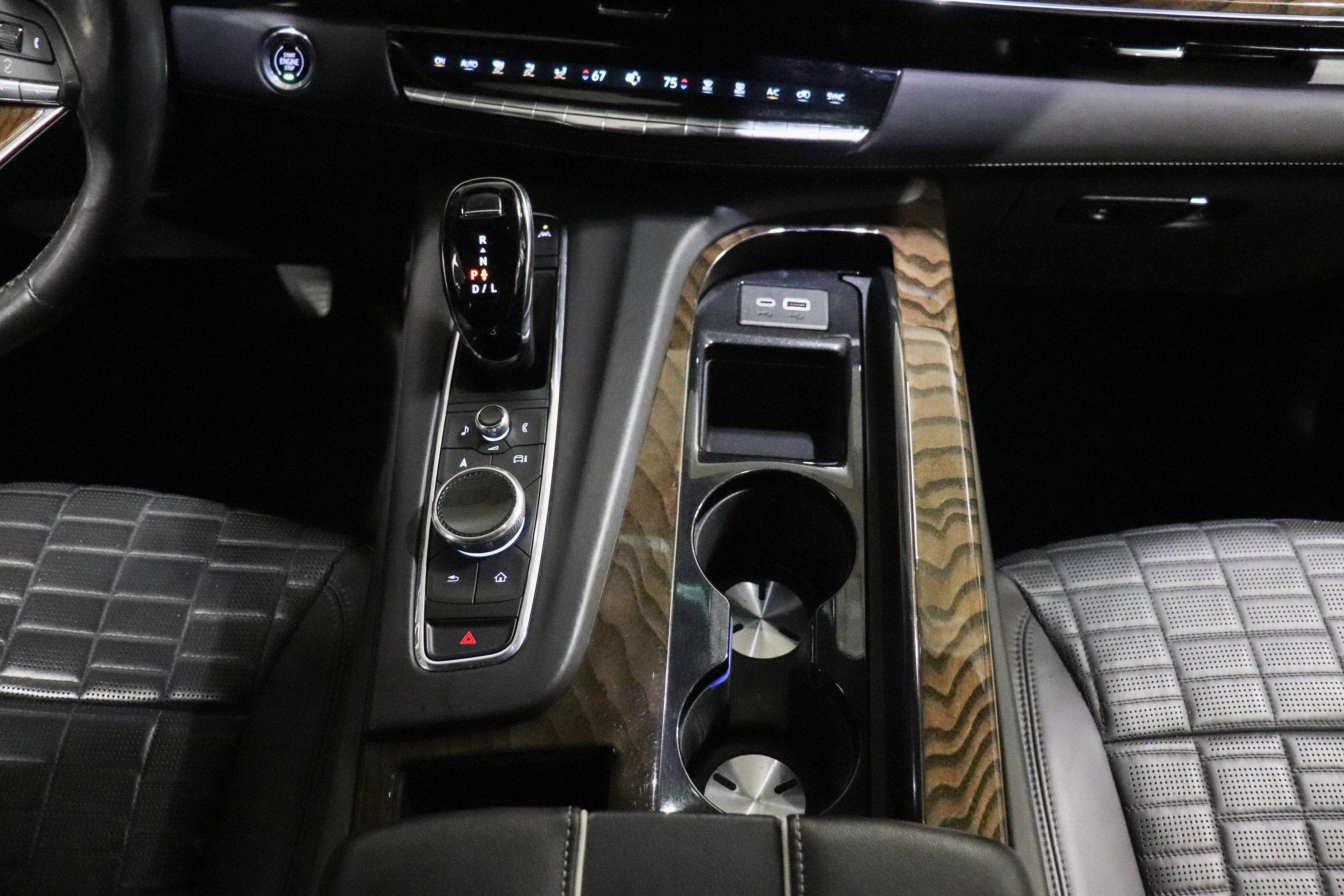 Used 2023 Cadillac Escalade ESV Sport Platinum w/ LPO, ONYX Package image 34