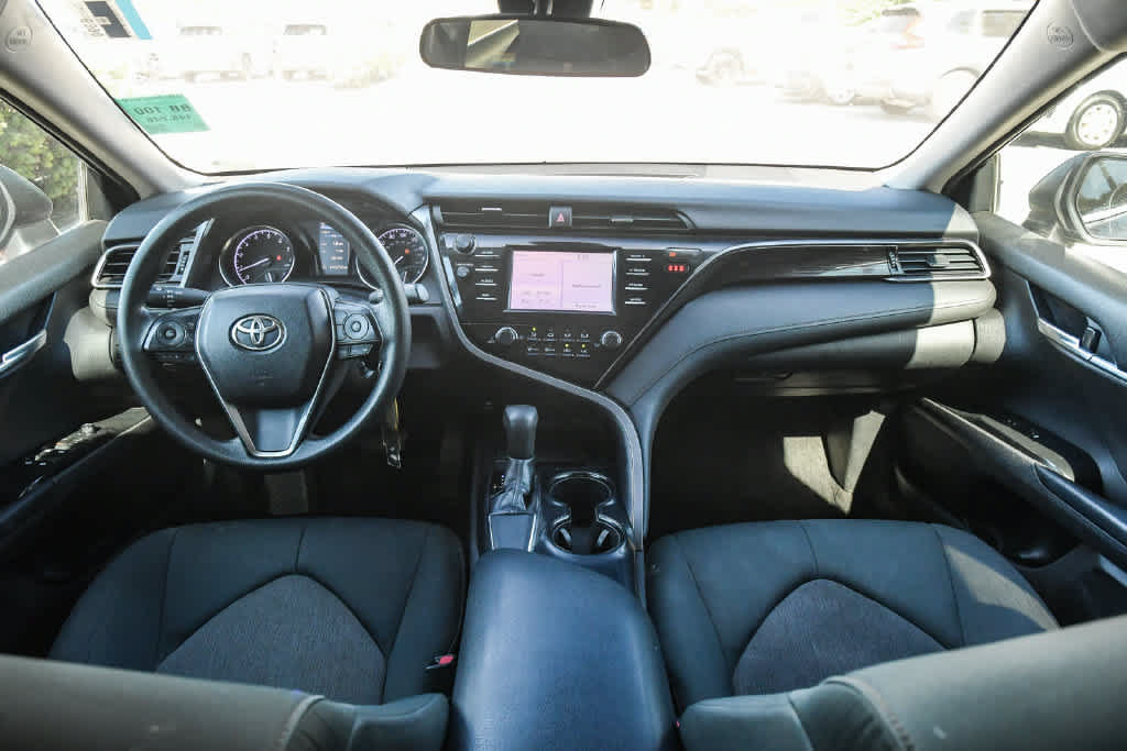 Used 2019 Toyota Camry LE FWD image 14