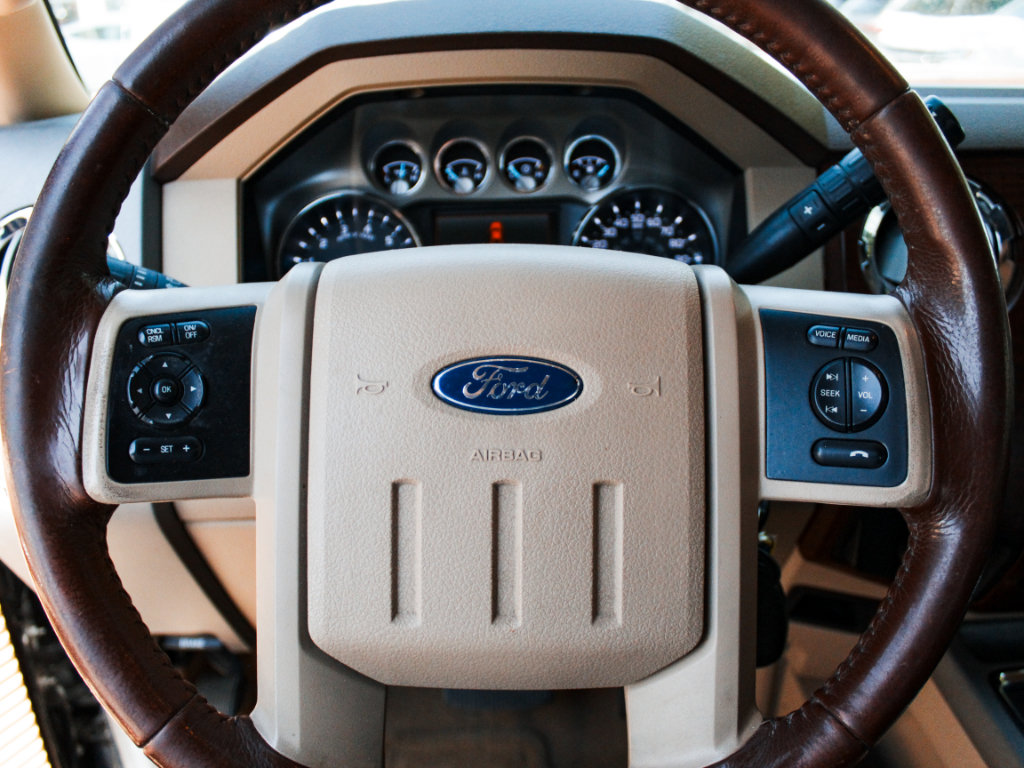Used 2012 Ford F350 King Ranch w/ King Ranch w/Chrome Pkg AWD/4WD image 13
