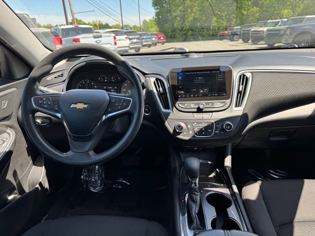Used 2024 Chevrolet Malibu LT FWD image 17