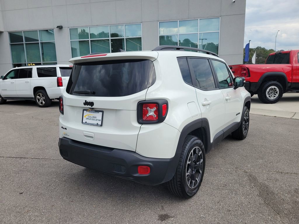 Used 2023 Jeep Renegade Latitude image 3
