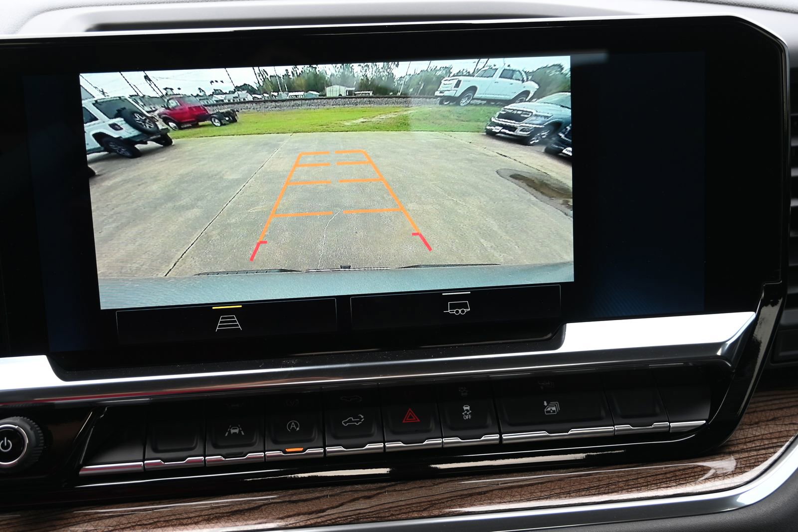 Used 2025 Chevrolet Silverado 1500 LT image 21