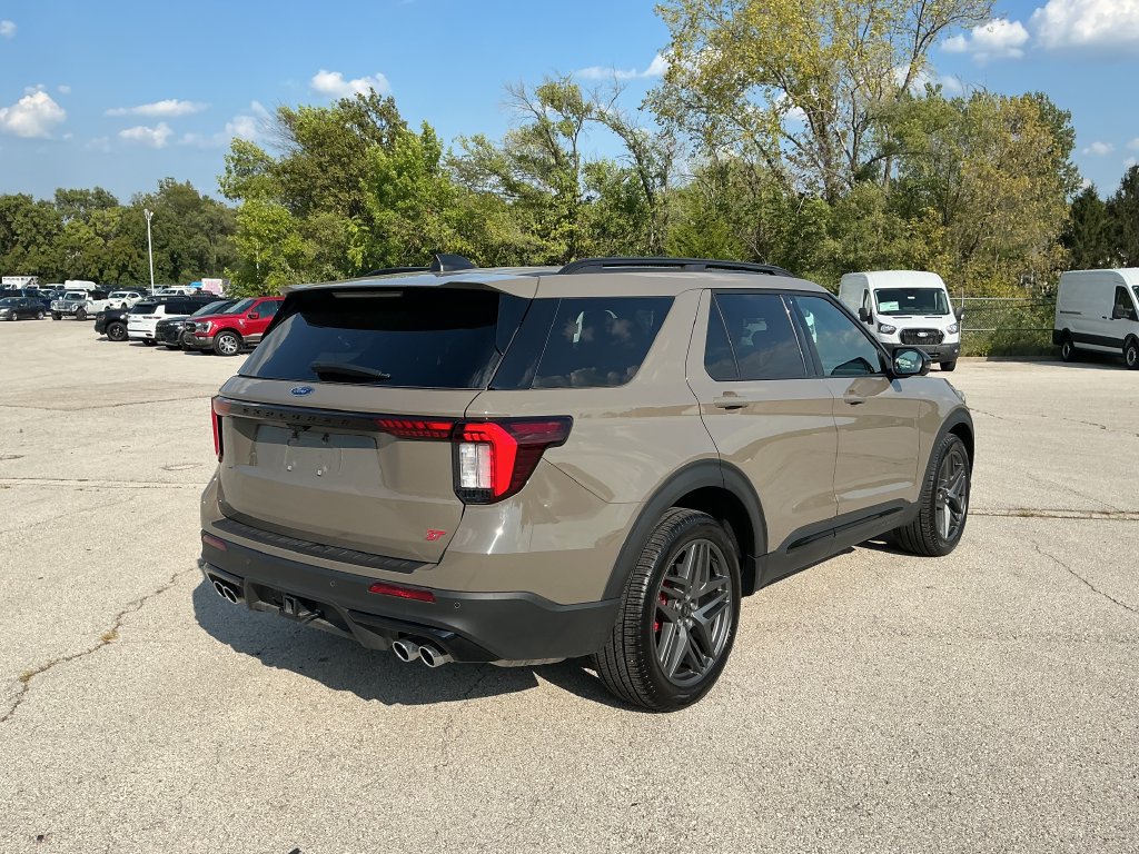 New 2026 Ford Explorer ST w/ Sun And Sound Package AWD/4WD image 9