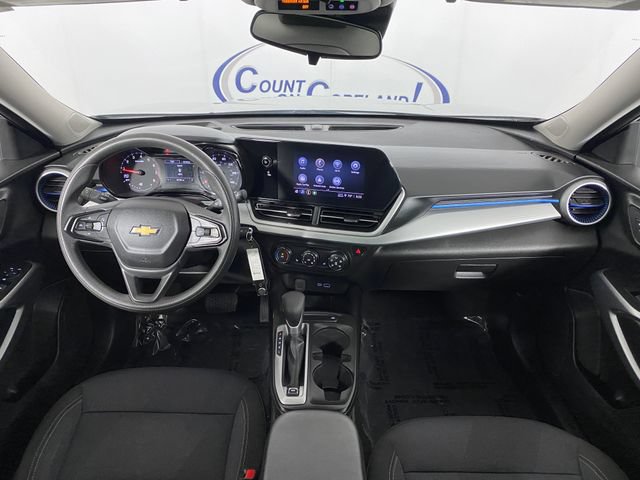 Used 2025 Chevrolet Trax LS w/ LS Convenience Package FWD image 14