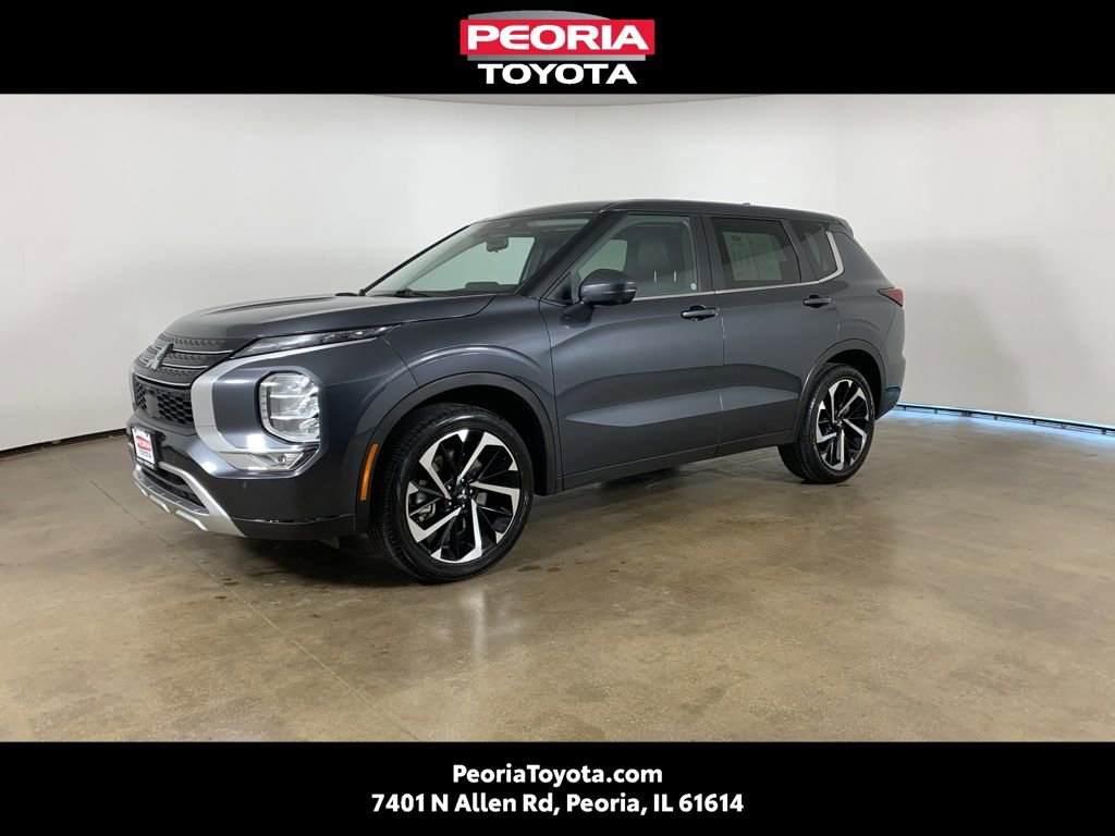 Used 2024 Mitsubishi Outlander SE