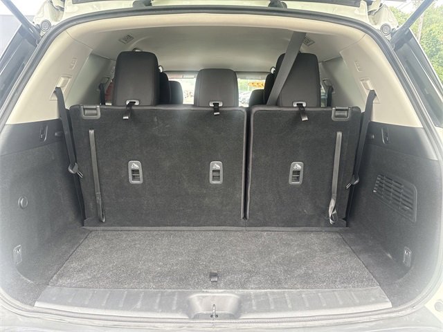 Certified 2022 Nissan Pathfinder SV image 25