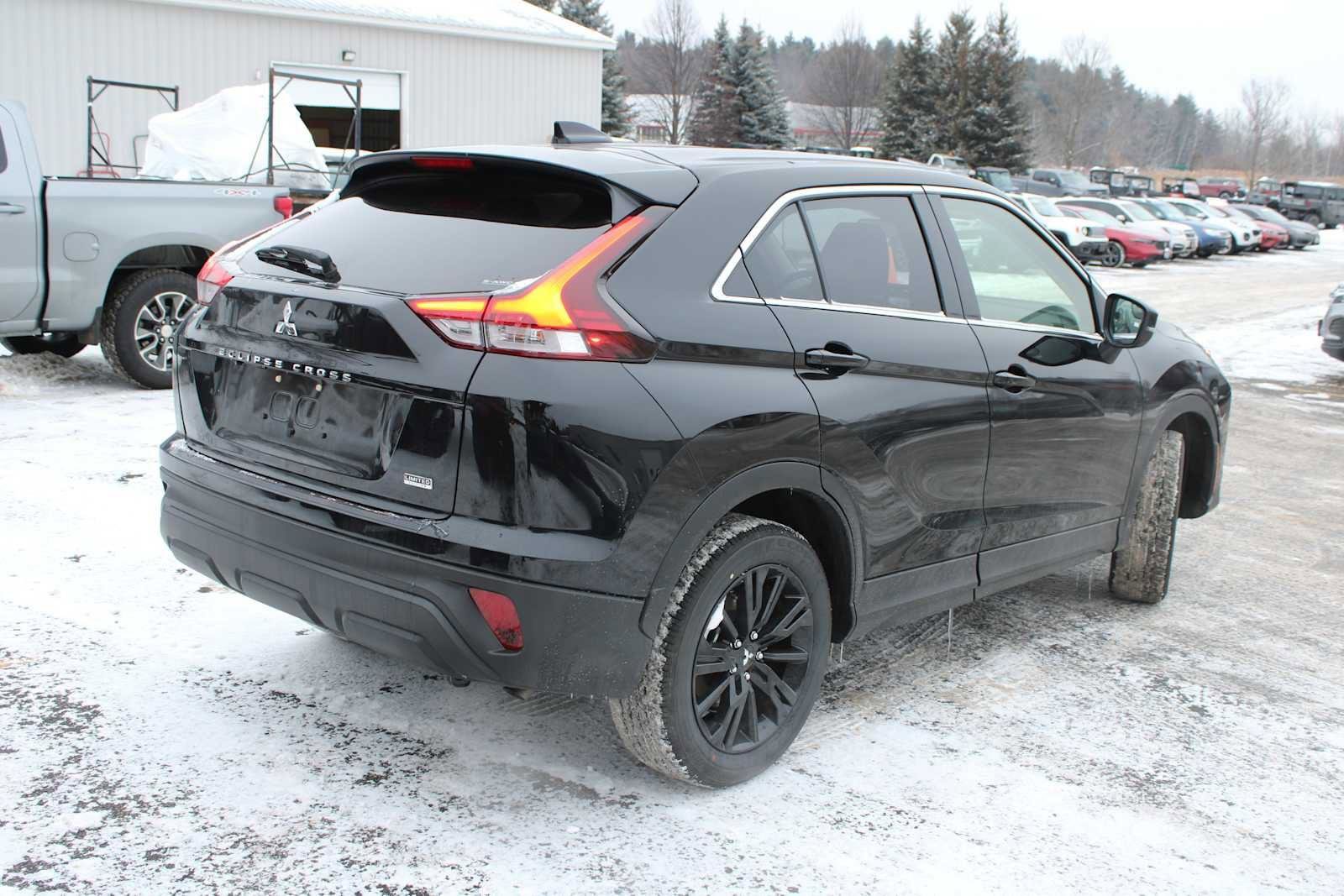 New 2025 Mitsubishi Eclipse Cross LE image 10