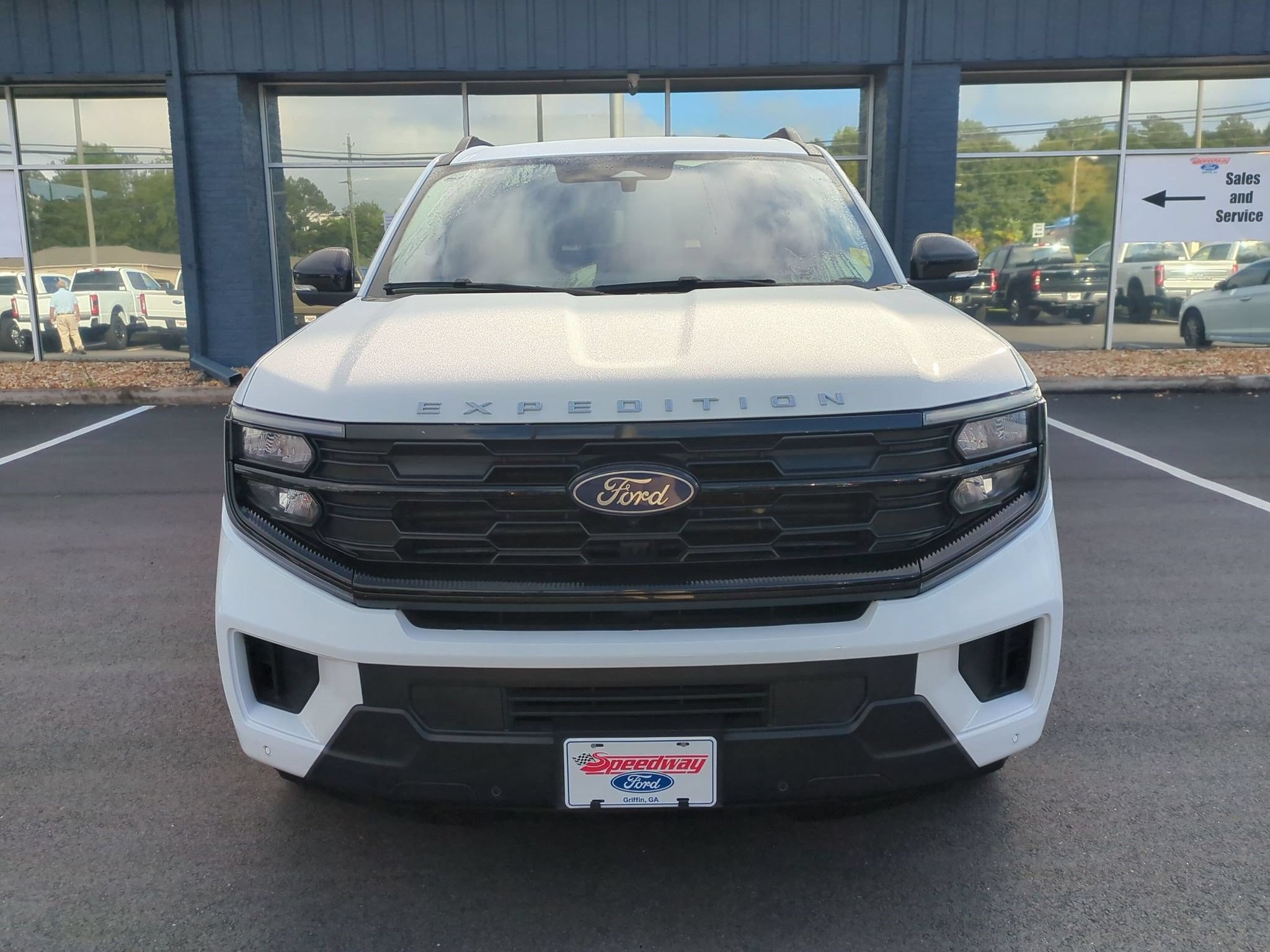 Certified 2025 Ford Expedition Active AWD/4WD image 2