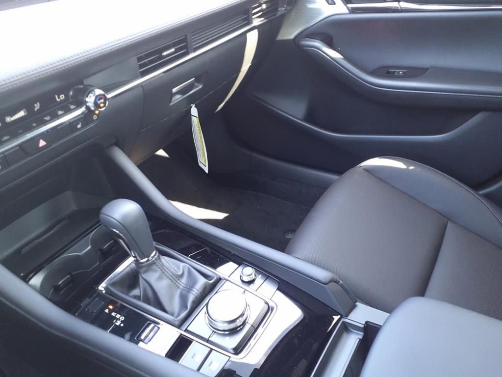 New 2024 MAZDA MAZDA3 Hatchback w/Premium Plus Pkg image 25