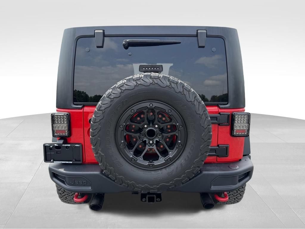 Used 2016 Jeep Wrangler Unlimited Rubicon w/ Dual Top Group AWD/4WD image 14