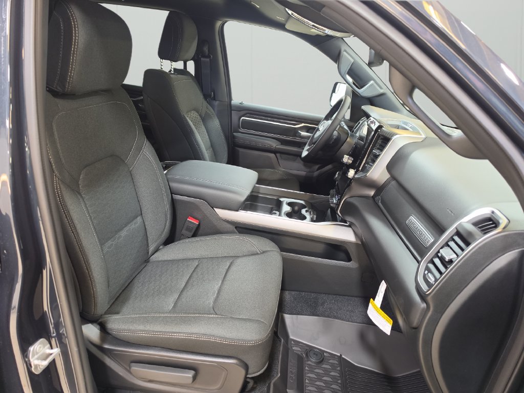 New 2027 RAM 1500 4x4 Crew Cab image 16