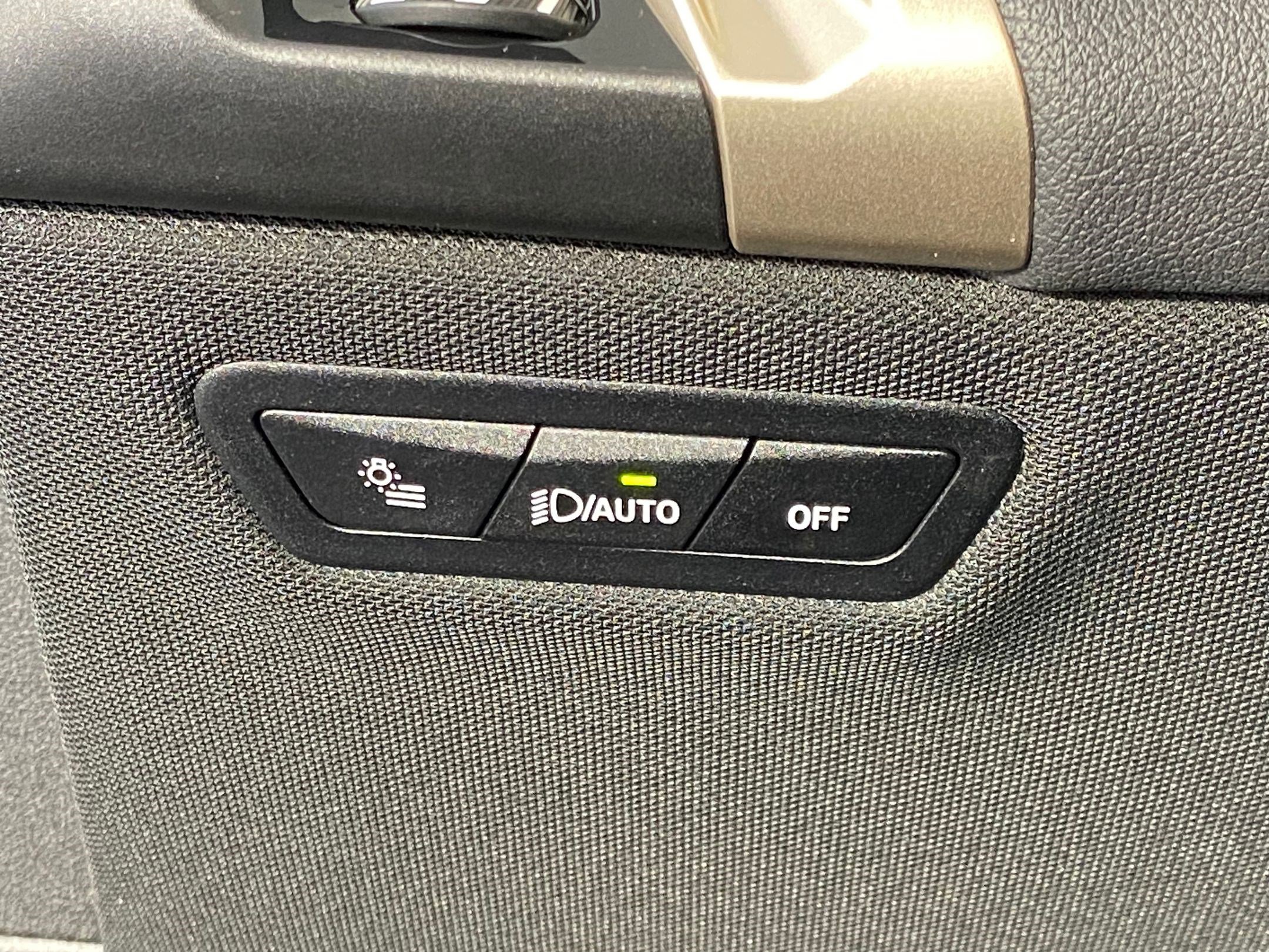 New 2026 BMW iX xDrive60 w/ Executive Package image 16