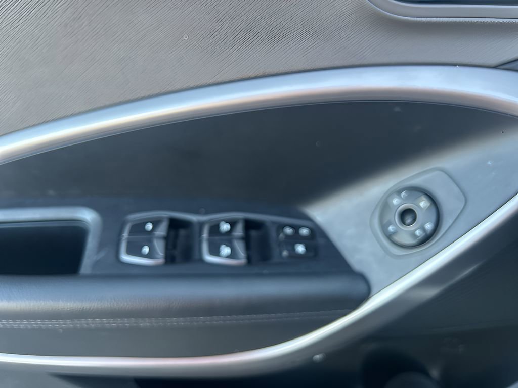 Used 2016 Hyundai Santa Fe Sport image 14