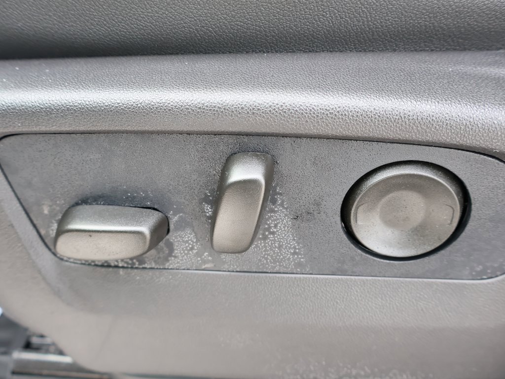 New 2026 GMC Sierra 1500 AT4 w/ AT4 Premium Package image 17