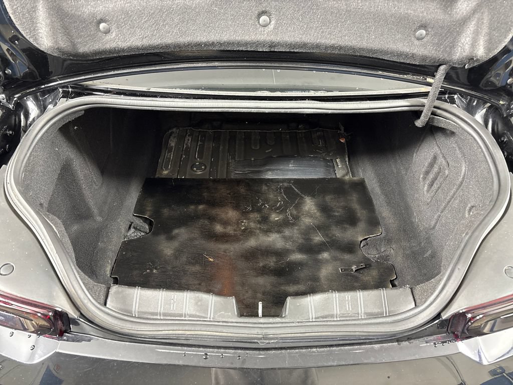 Used 2019 Chevrolet Camaro LT RWD image 18