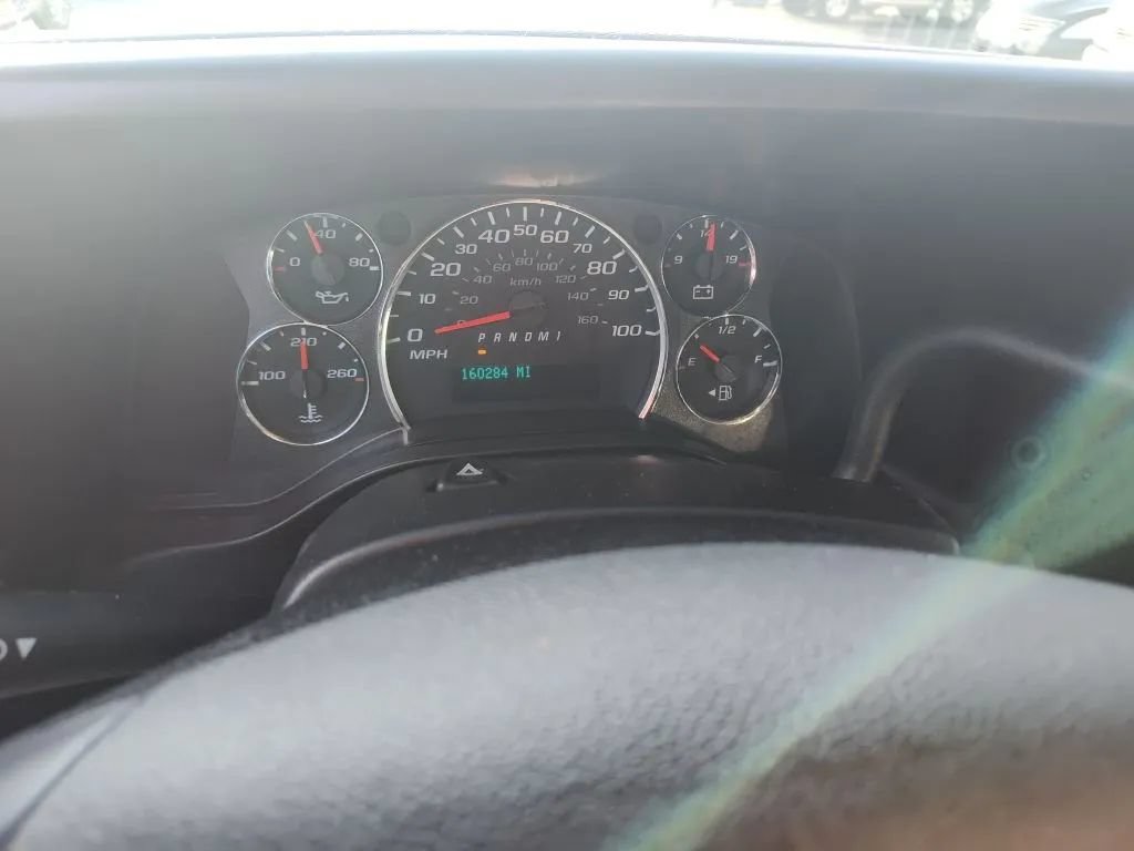 Used 2012 Chevrolet Express 2500 RWD image 15