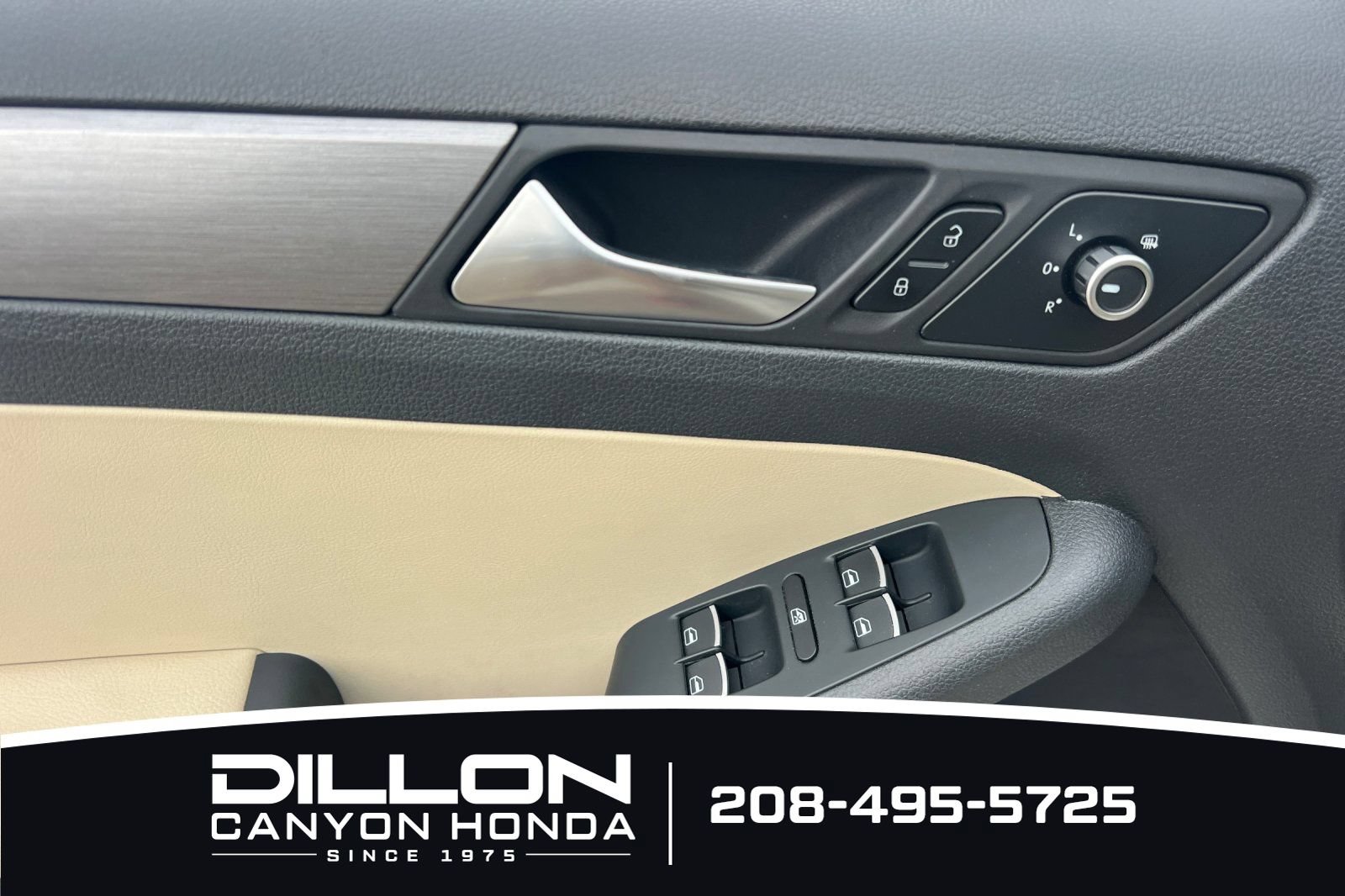 Used 2013 Volkswagen Jetta TDI FWD image 11