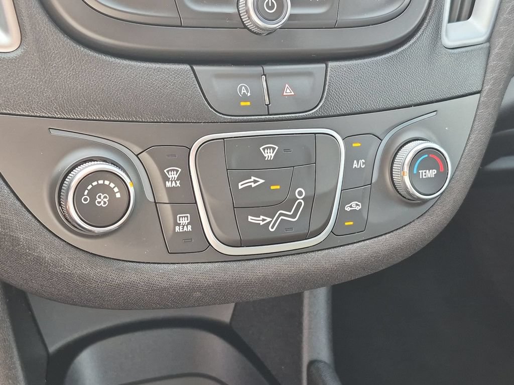 Used 2024 Chevrolet Malibu RS FWD image 18