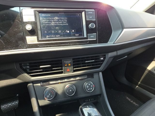Used 2022 Volkswagen Jetta S FWD image 5