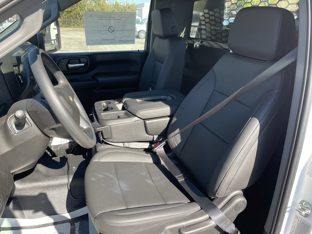 New 2025 Chevrolet Silverado 3500 W/T AWD/4WD image 10