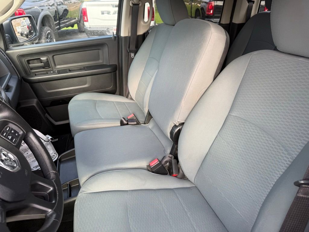 Used 2017 RAM 1500 Express image 30