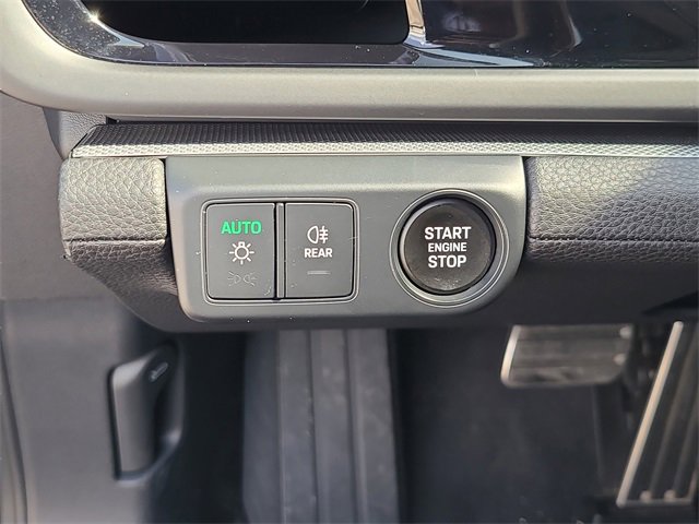 Used 2025 Porsche Panamera 4 w/ Premium Package image 23