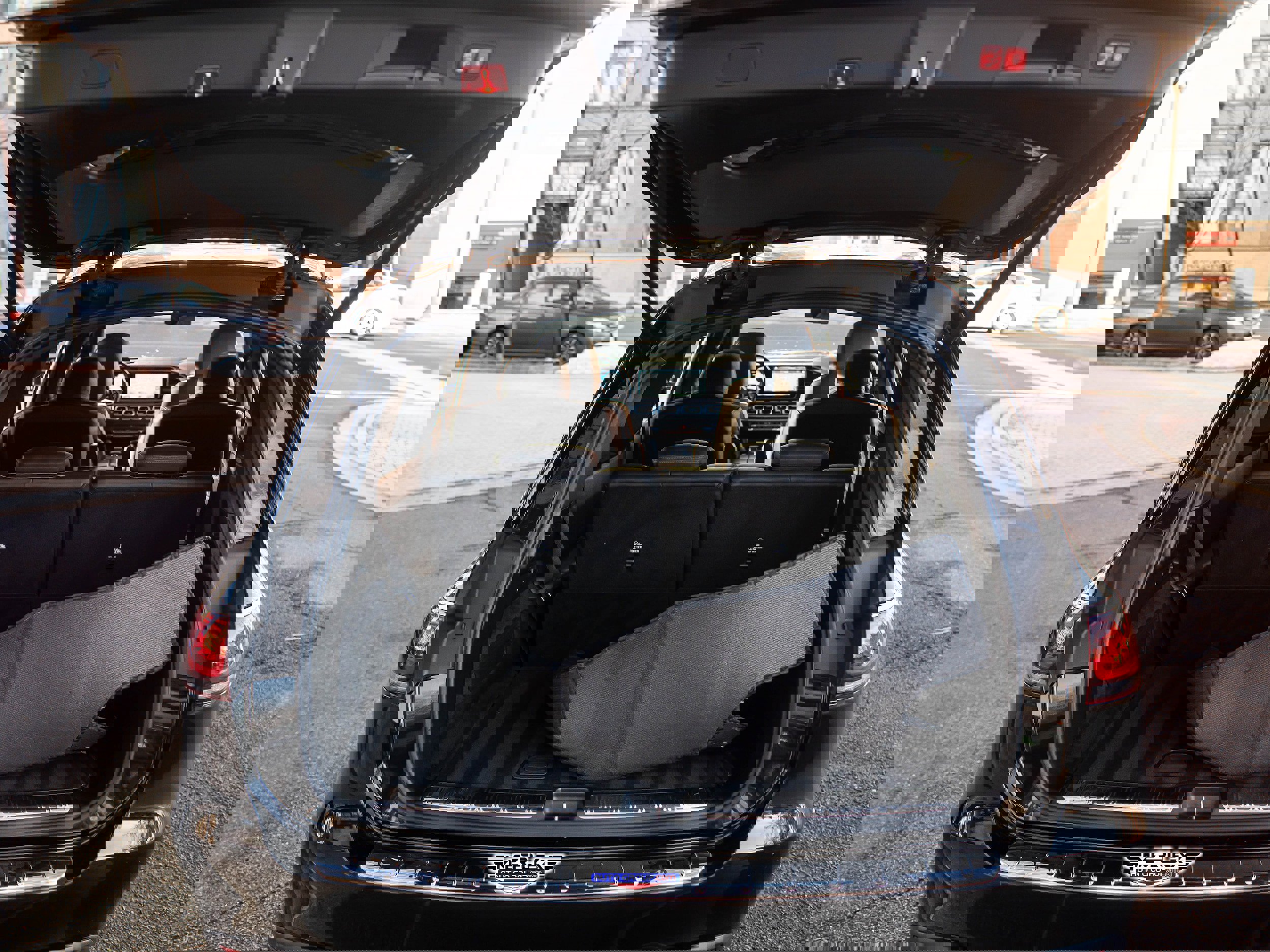 Used 2021 Mercedes-Benz GLS 580 580 4MATIC AMG image 54