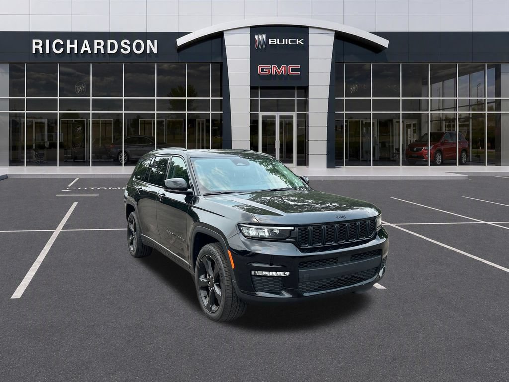 Used 2023 Jeep Grand Cherokee L Limited w/ Black Appearance Package AWD/4WD image 8
