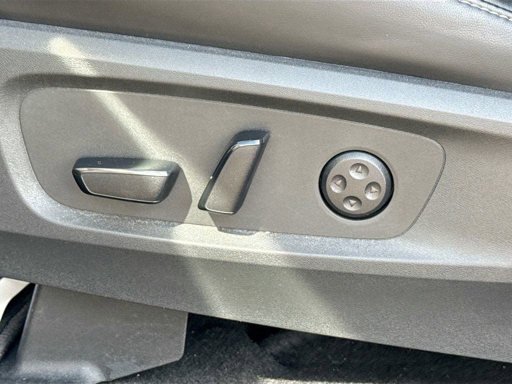 Used 2023 INFINITI QX60 Pure image 26