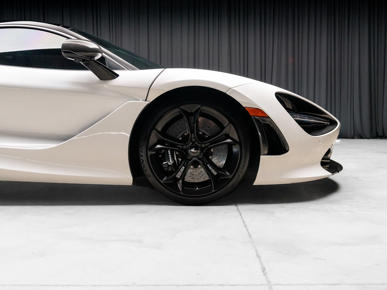 Used 2019 McLaren 720S Performance RWD image 30