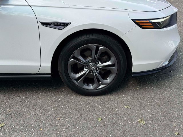 Used 2023 Honda Accord EX image 10