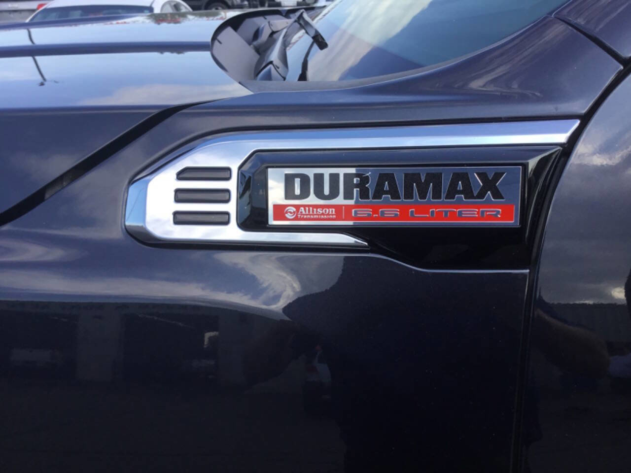 Used 2025 GMC Sierra 2500 SLE w/ SLE Value Package; image 10