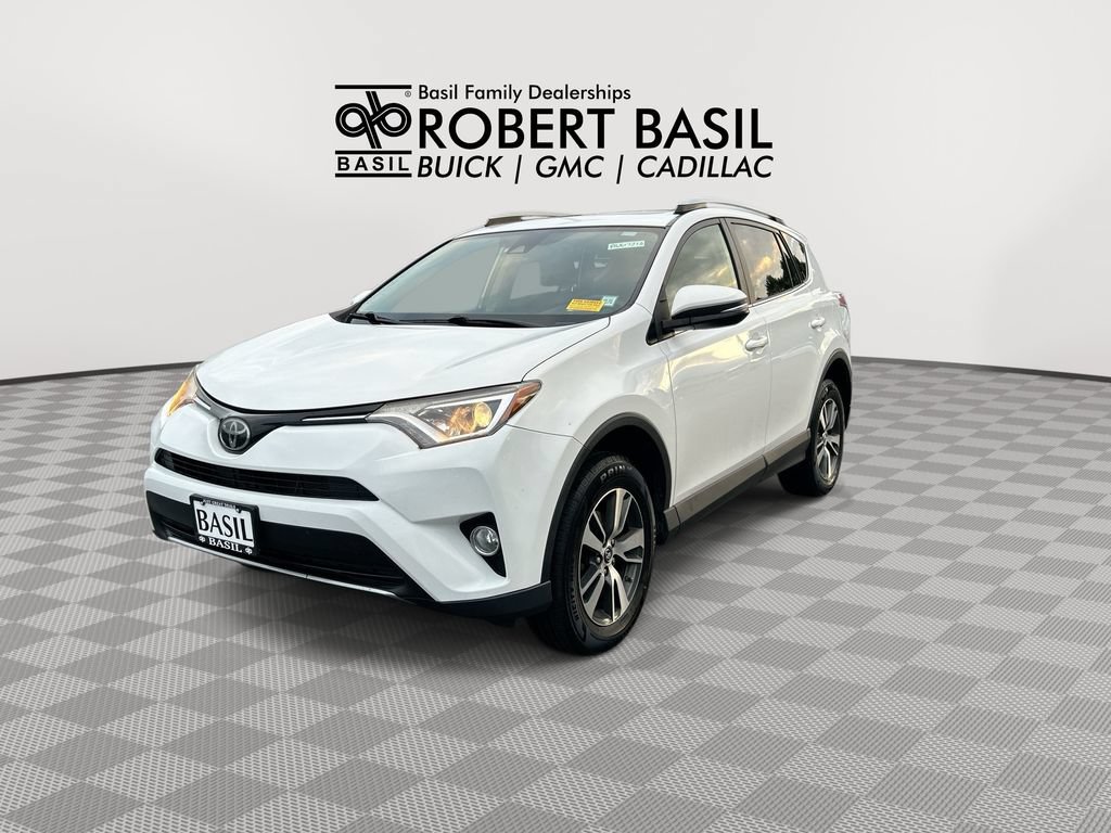 Used 2017 Toyota RAV4 XLE w/ Plus Extra Value Package AWD/4WD image 4