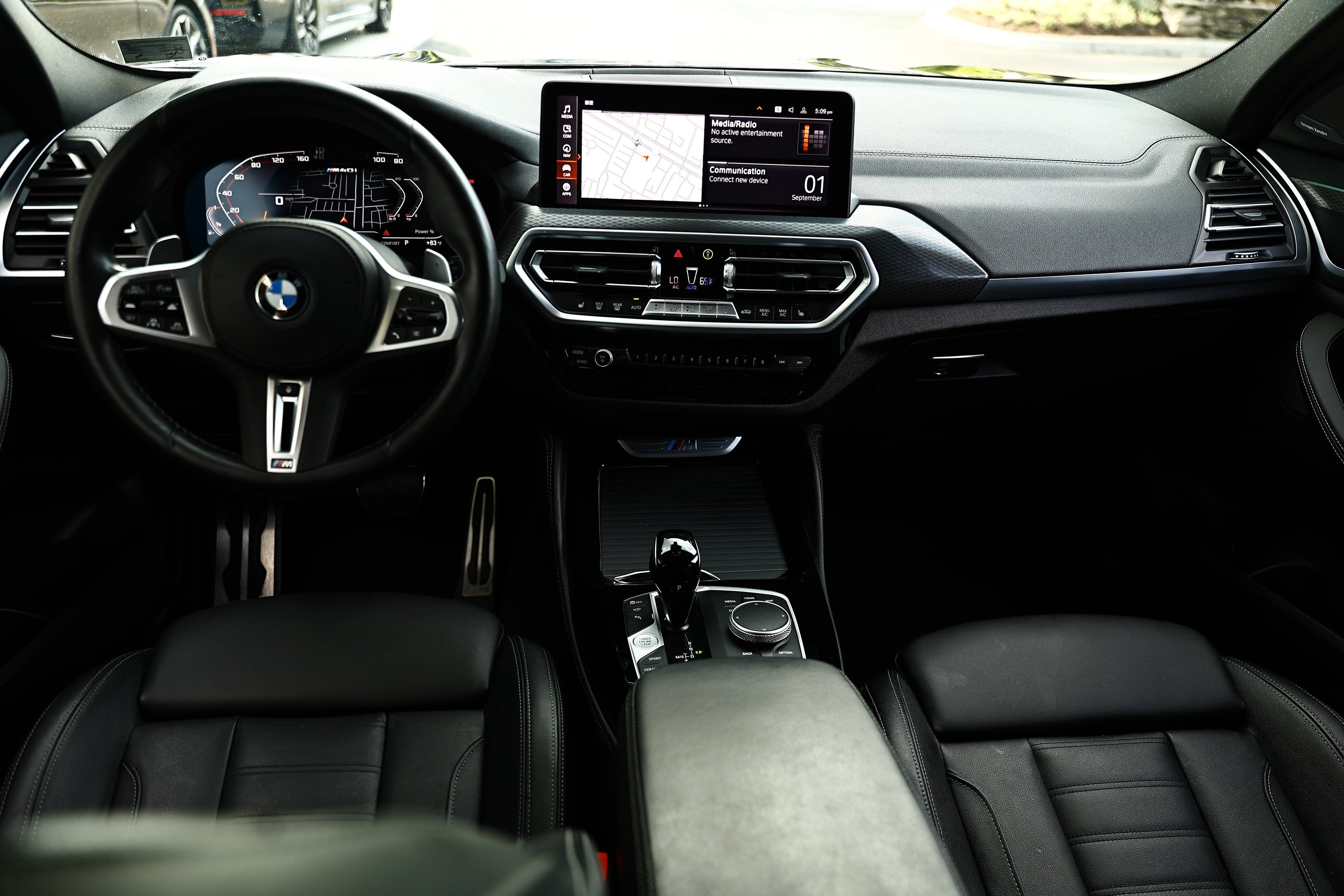 Used 2024 BMW X4 M40i AWD/4WD image 27
