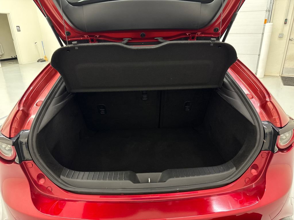 Used 2019 MAZDA MAZDA3 Hatchback w/ Premium Package FWD image 25