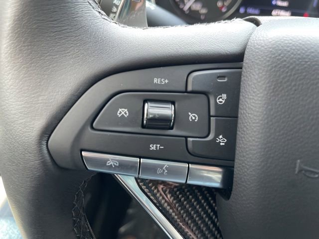 Used 2025 Cadillac XT6 Sport w/ Technology Package AWD/4WD image 16